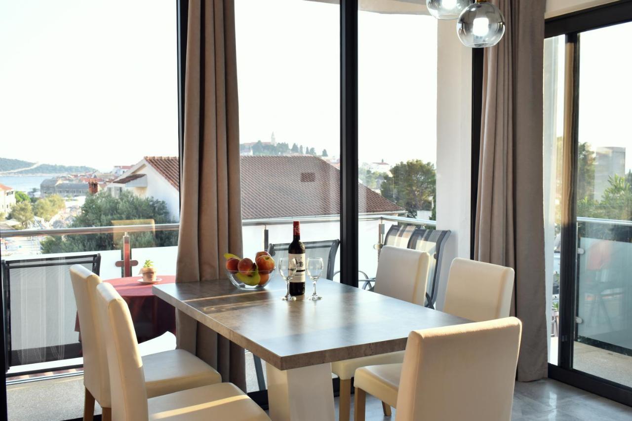 Apartments Toni Primošten Eksteriør bilde