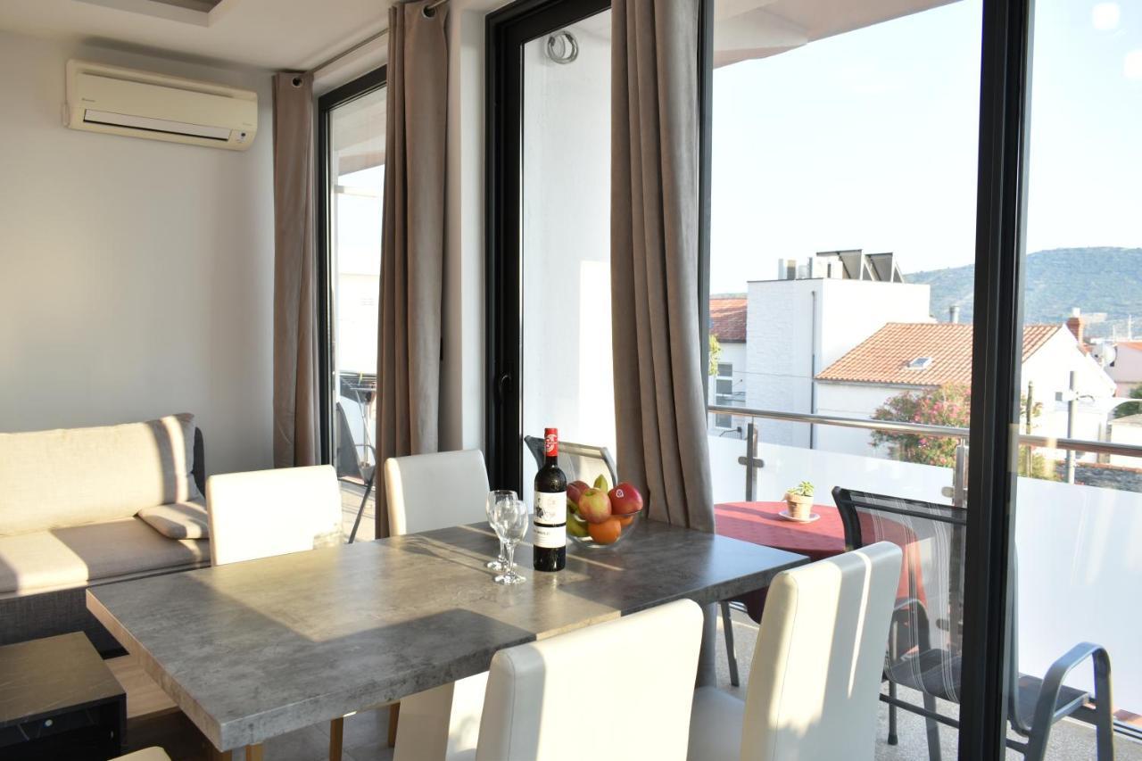 Apartments Toni Primošten Eksteriør bilde